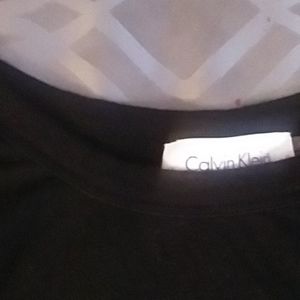 This Calvin Klein Courtur dress is a Beautiful one